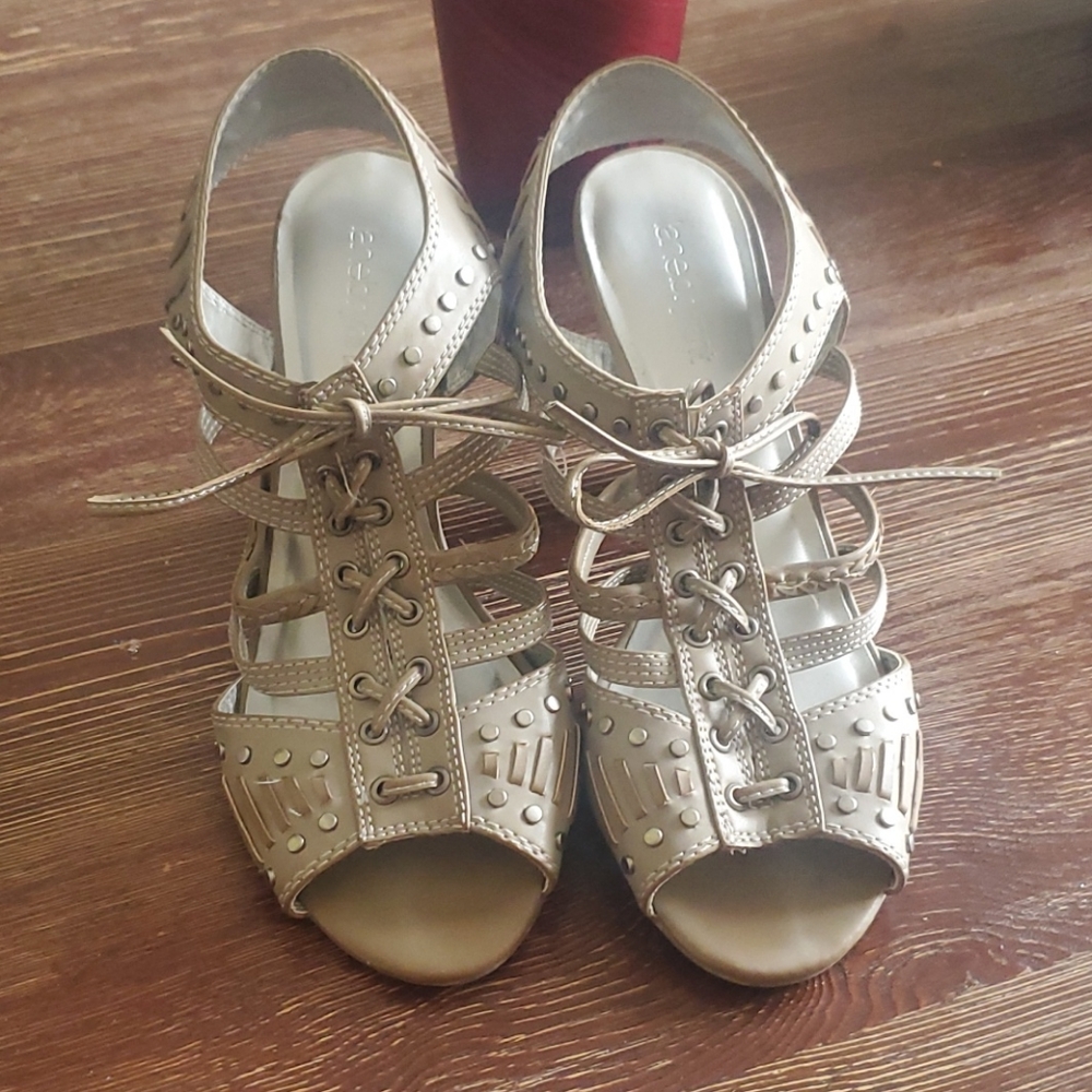 Lace up coned heeled sandals